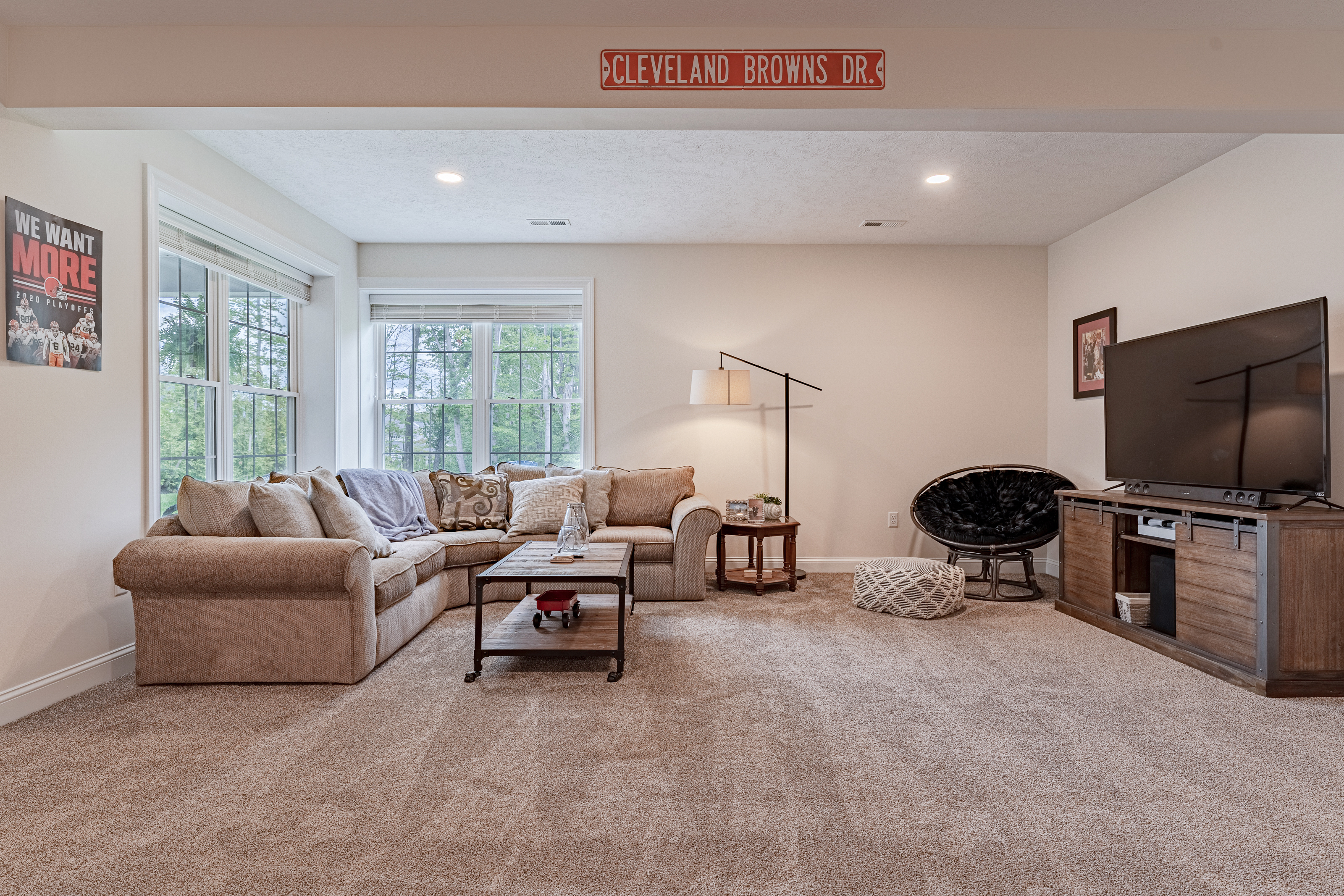 Daisy — photo 3 of 6